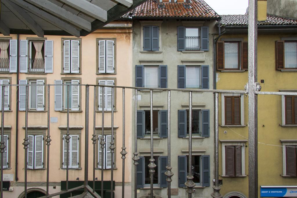 Suite Tower Bérgamo Quarto foto